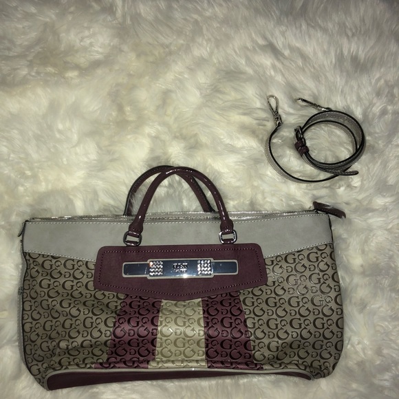 💜 Guess💜 - Picture 2 of 6